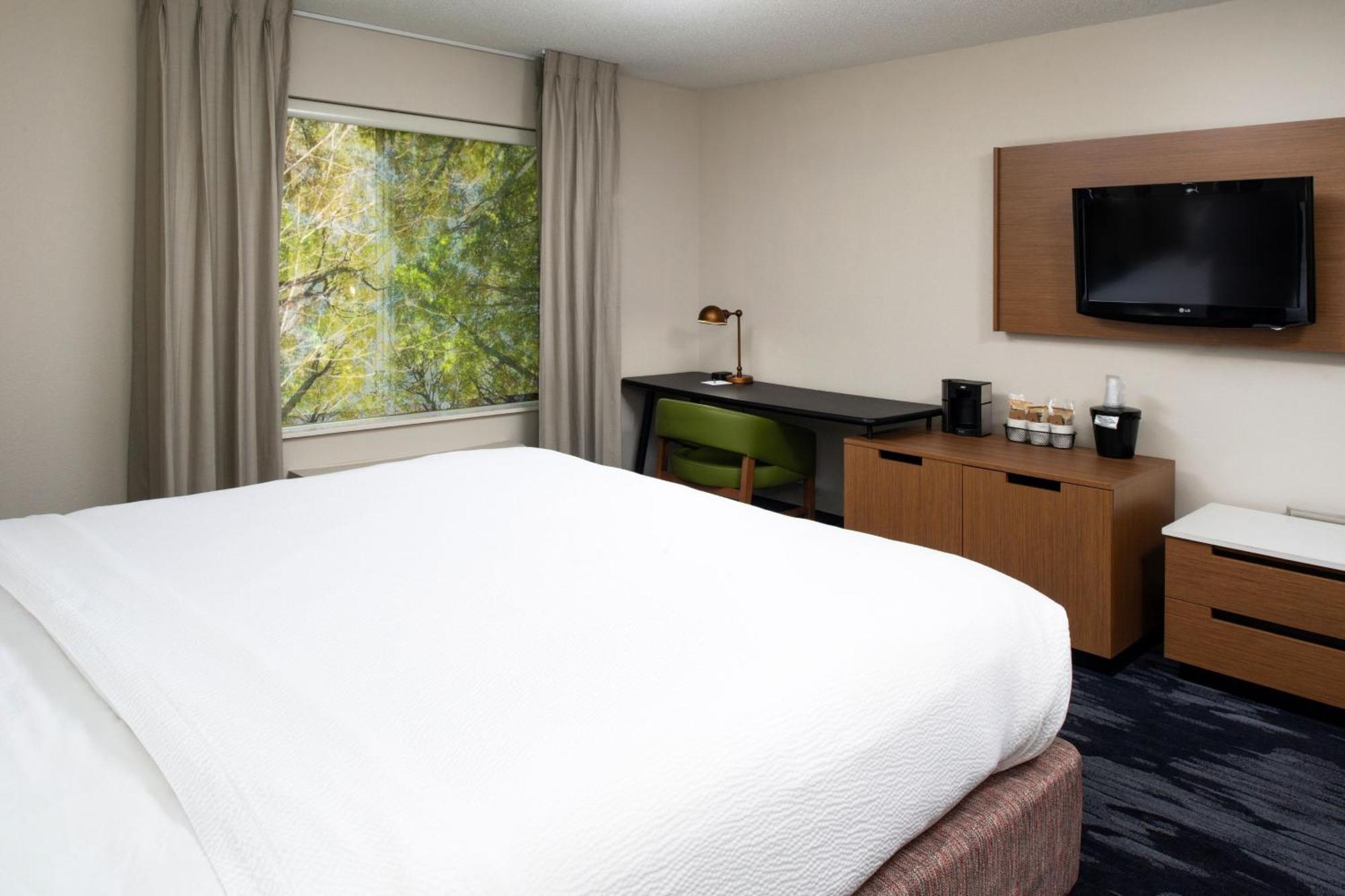 Fairfield Inn & Suites Greensboro Wendover Esterno foto