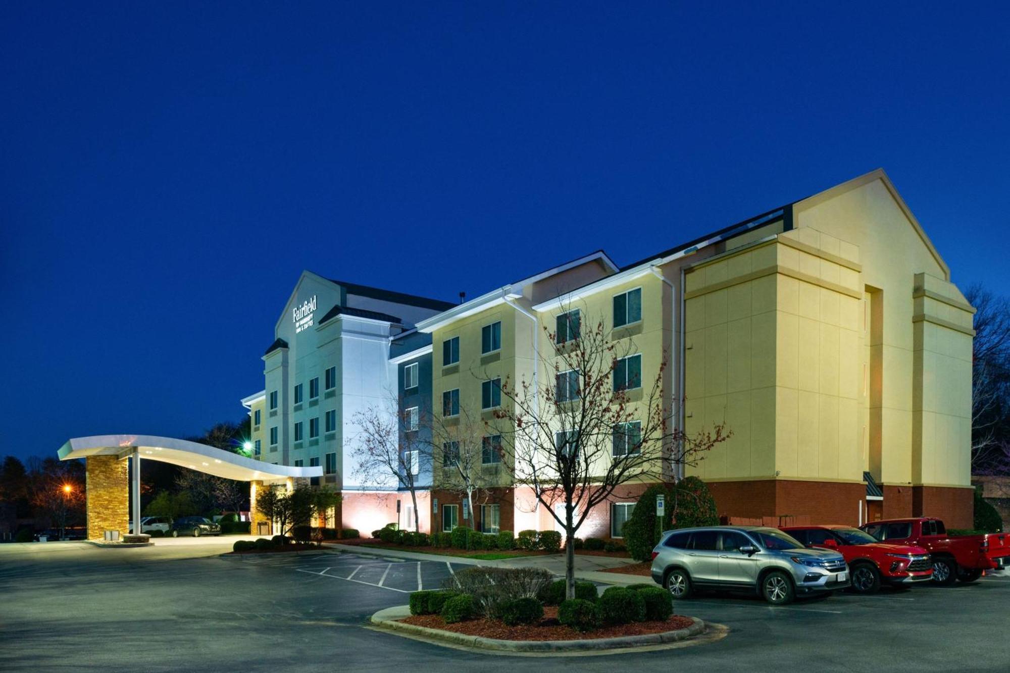 Fairfield Inn & Suites Greensboro Wendover Esterno foto