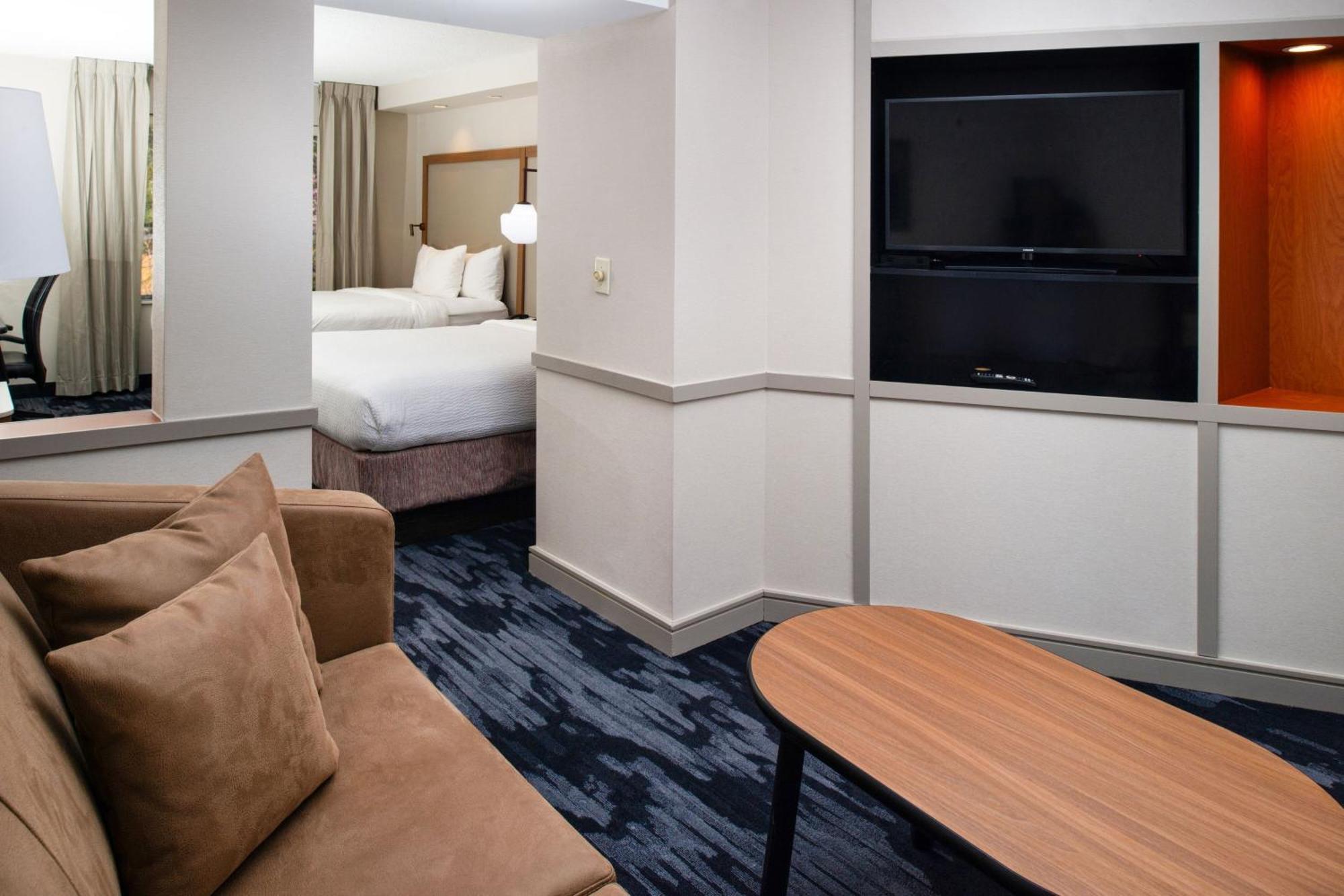 Fairfield Inn & Suites Greensboro Wendover Esterno foto