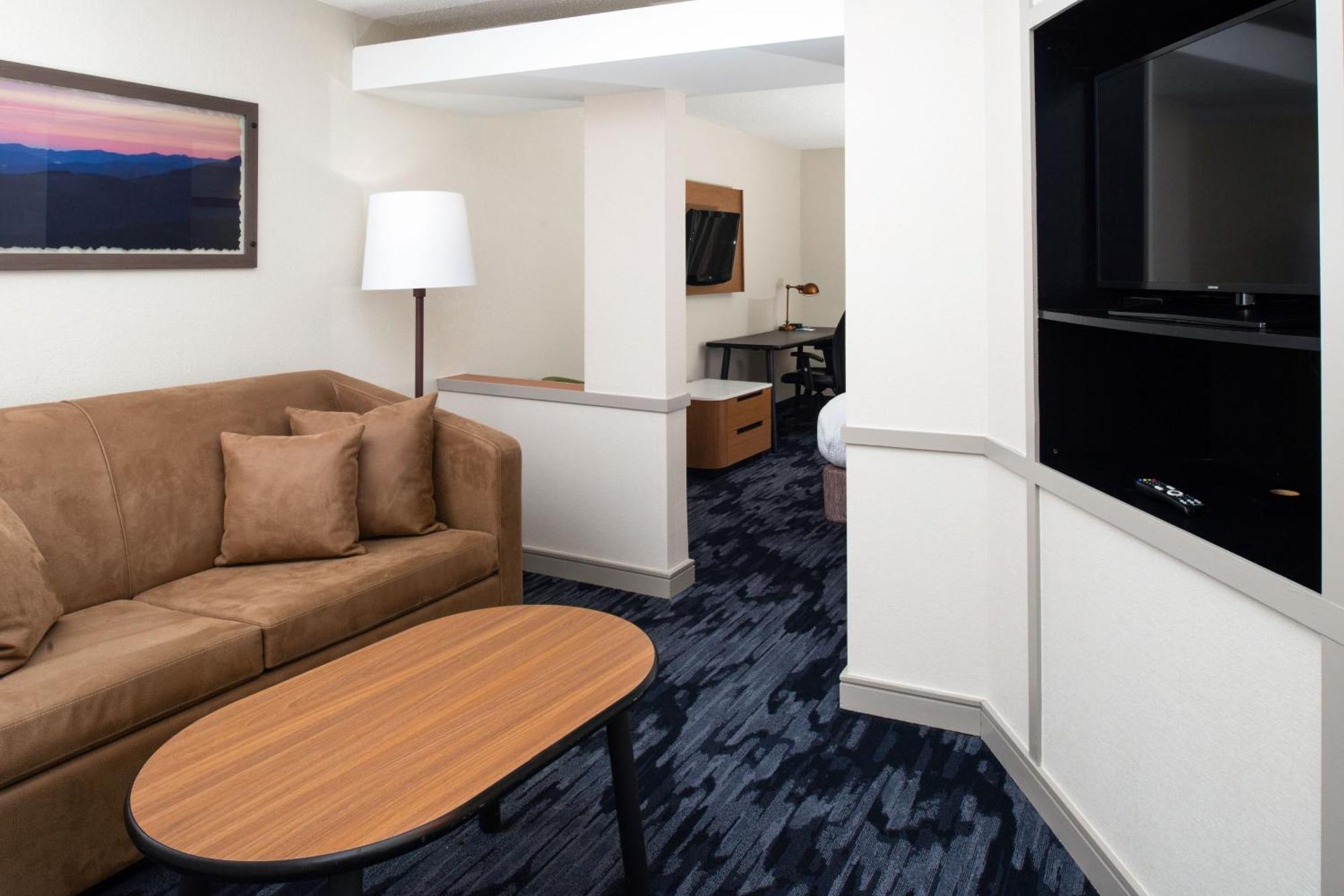 Fairfield Inn & Suites Greensboro Wendover Esterno foto