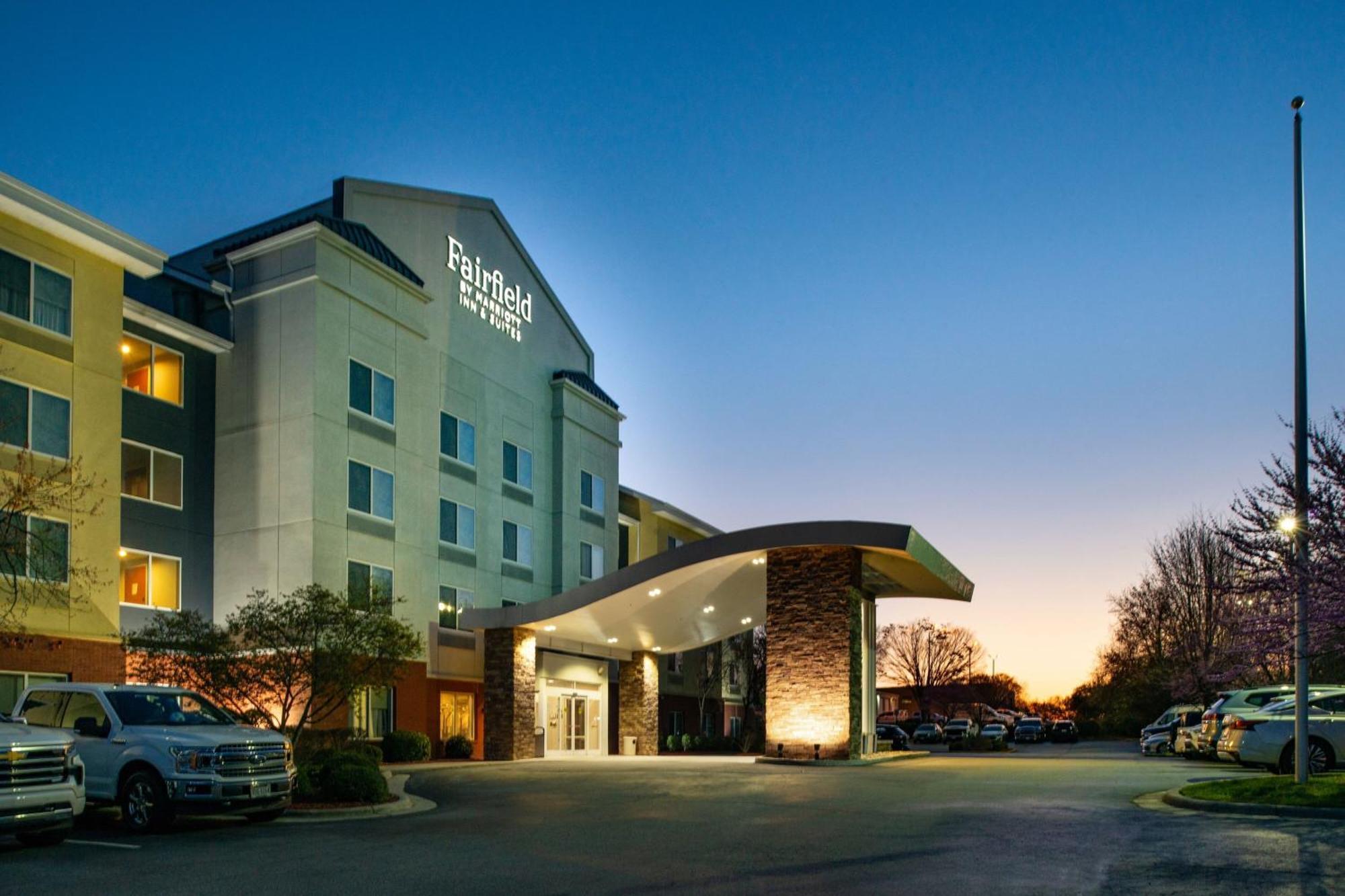 Fairfield Inn & Suites Greensboro Wendover Esterno foto