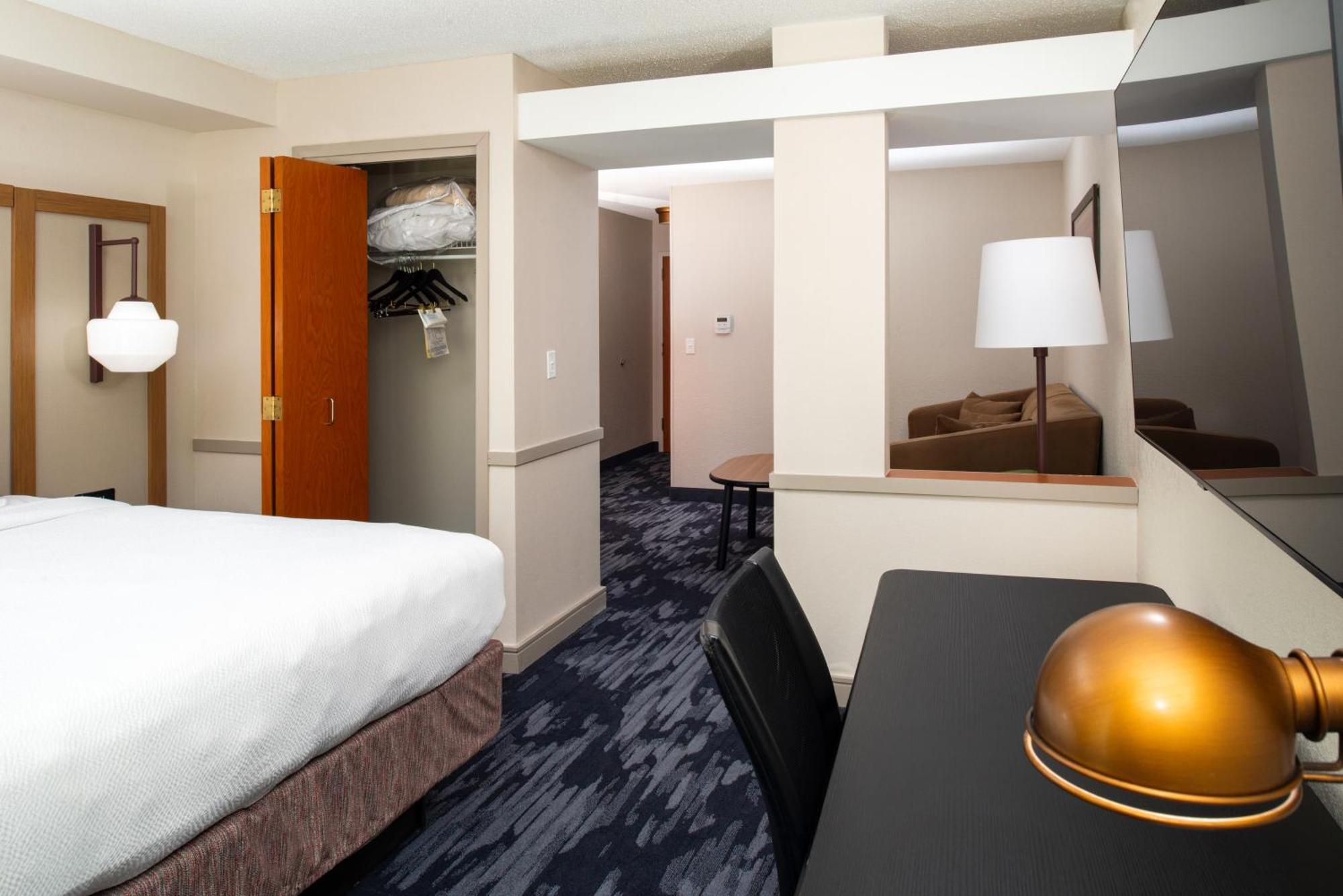 Fairfield Inn & Suites Greensboro Wendover Esterno foto