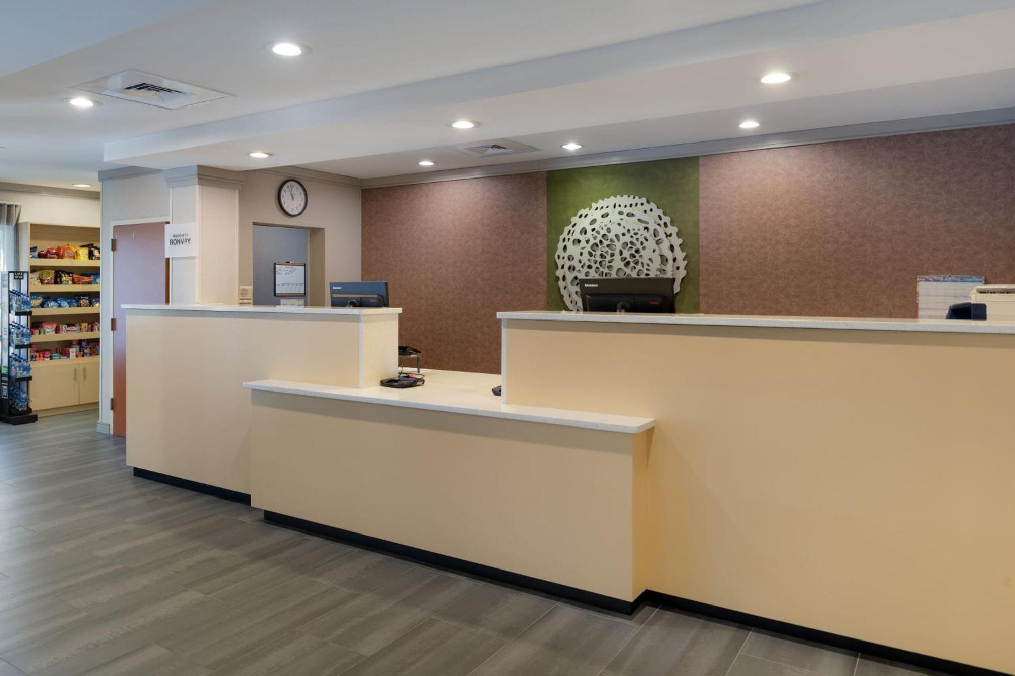 Fairfield Inn & Suites Greensboro Wendover Esterno foto