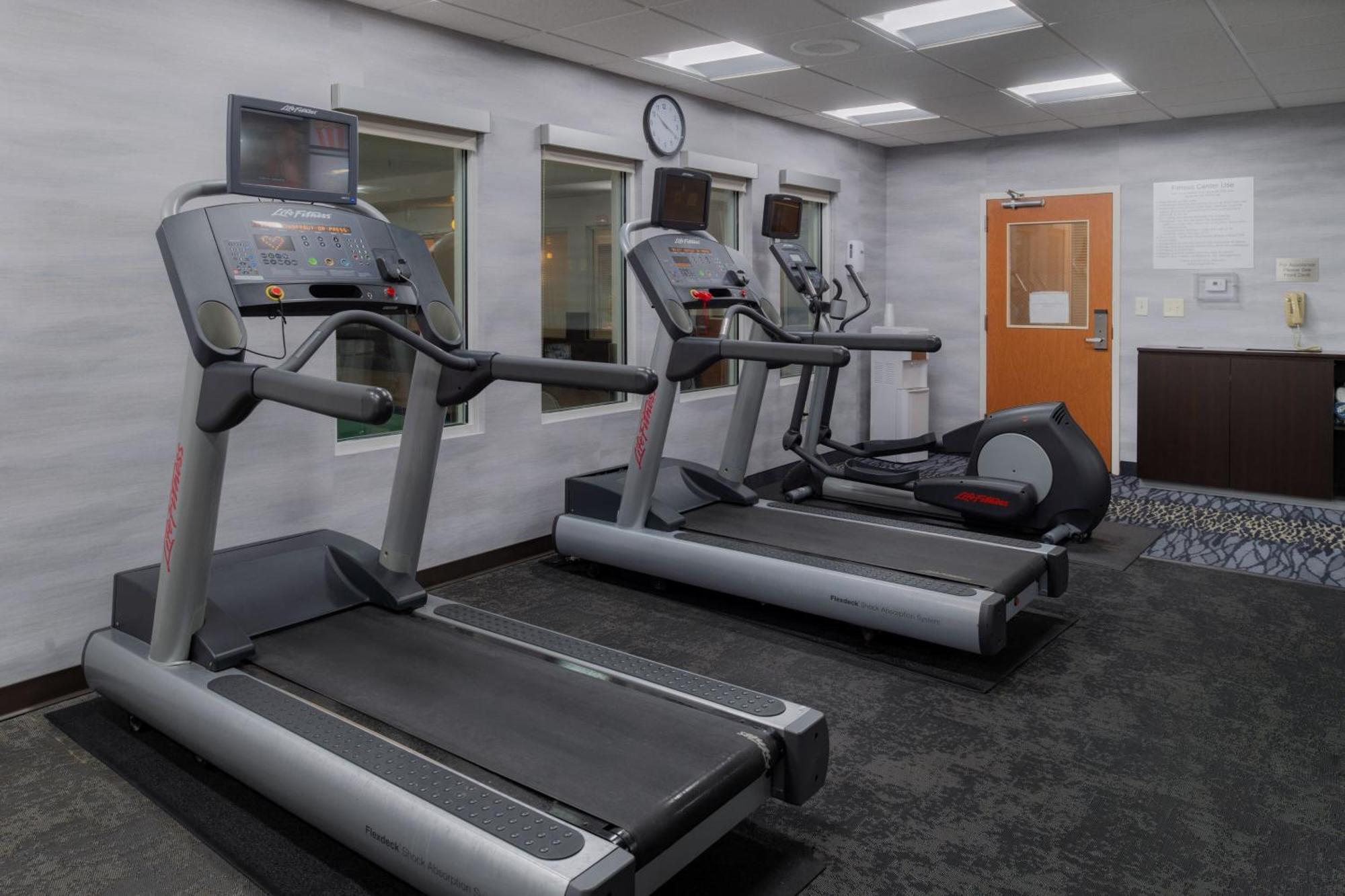 Fairfield Inn & Suites Greensboro Wendover Esterno foto